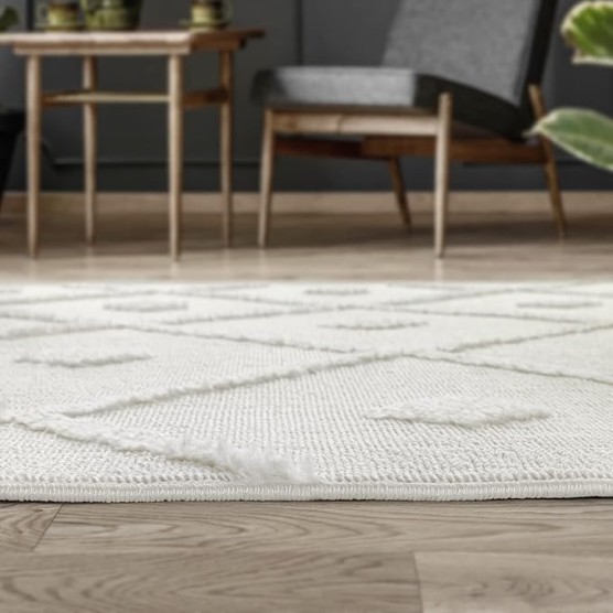 Palafito 8x10 Geometric Shag Diamond High-Low Pile Textured Indoor Area Rug (White, 7'10" x 10')
