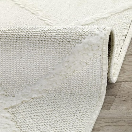 Palafito 8x10 Geometric Shag Diamond High-Low Pile Textured Indoor Area Rug (White, 7'10" x 10')