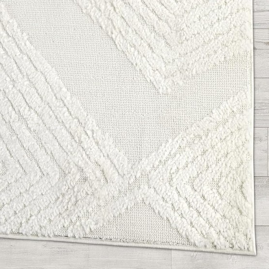 Palafito 8x10 Geometric Shag Diamond High-Low Pile Textured Indoor Area Rug (White, 7'10" x 10')