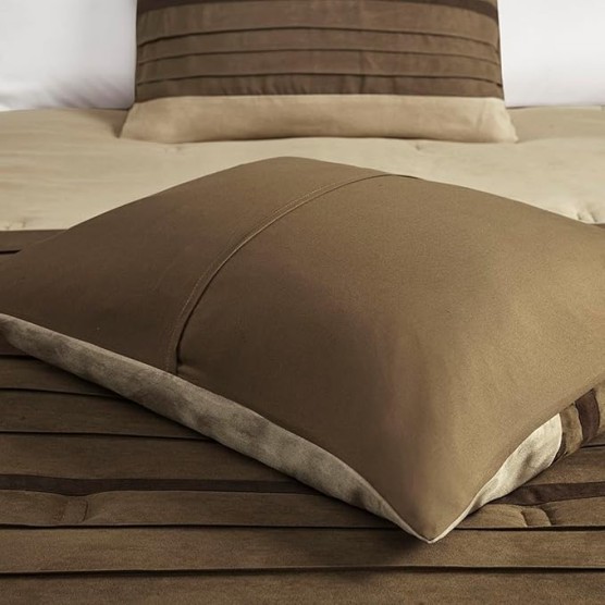 Upgrade Your Bedroom Comfort with 7-Piece Faux Suede Comforter Set, Machine Washable, Elegant Natural Tones for California King